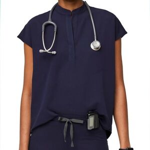 FIGS Navy Rafaela Top and Zamora Jogger Set